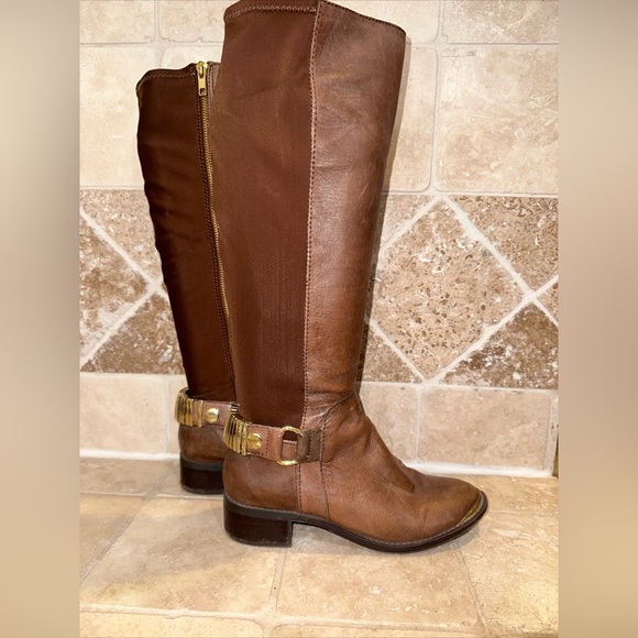 Steven by Steve Madden Ranaldo Riding Brown Boot gold metal accents brown 6.5M - Picture 2 of 9